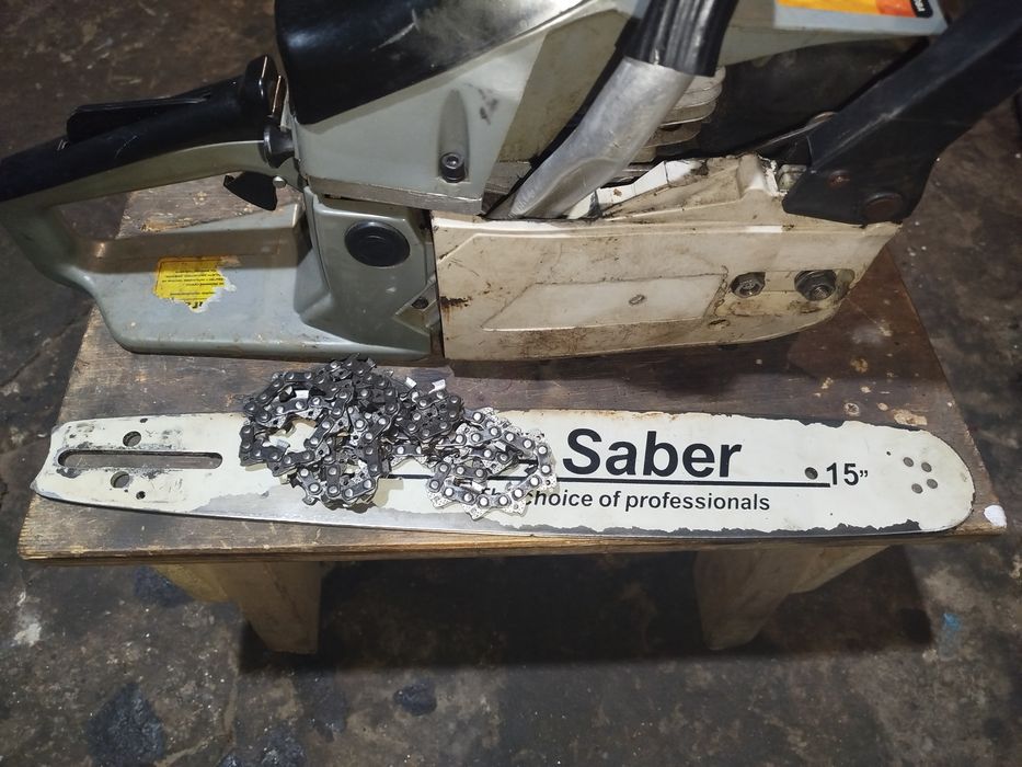 Продам бензо пилу