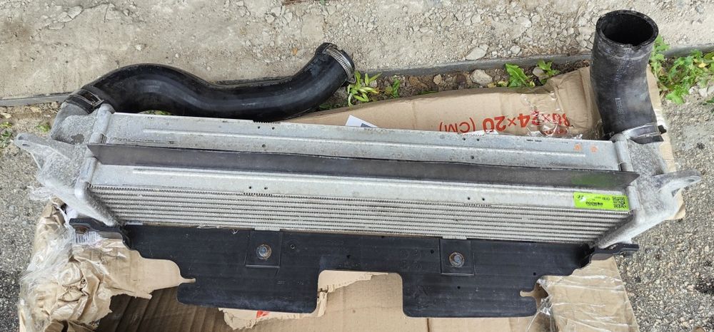 Інтеркулер Kia hyundai kona ceed 28270-04560 з патрубками