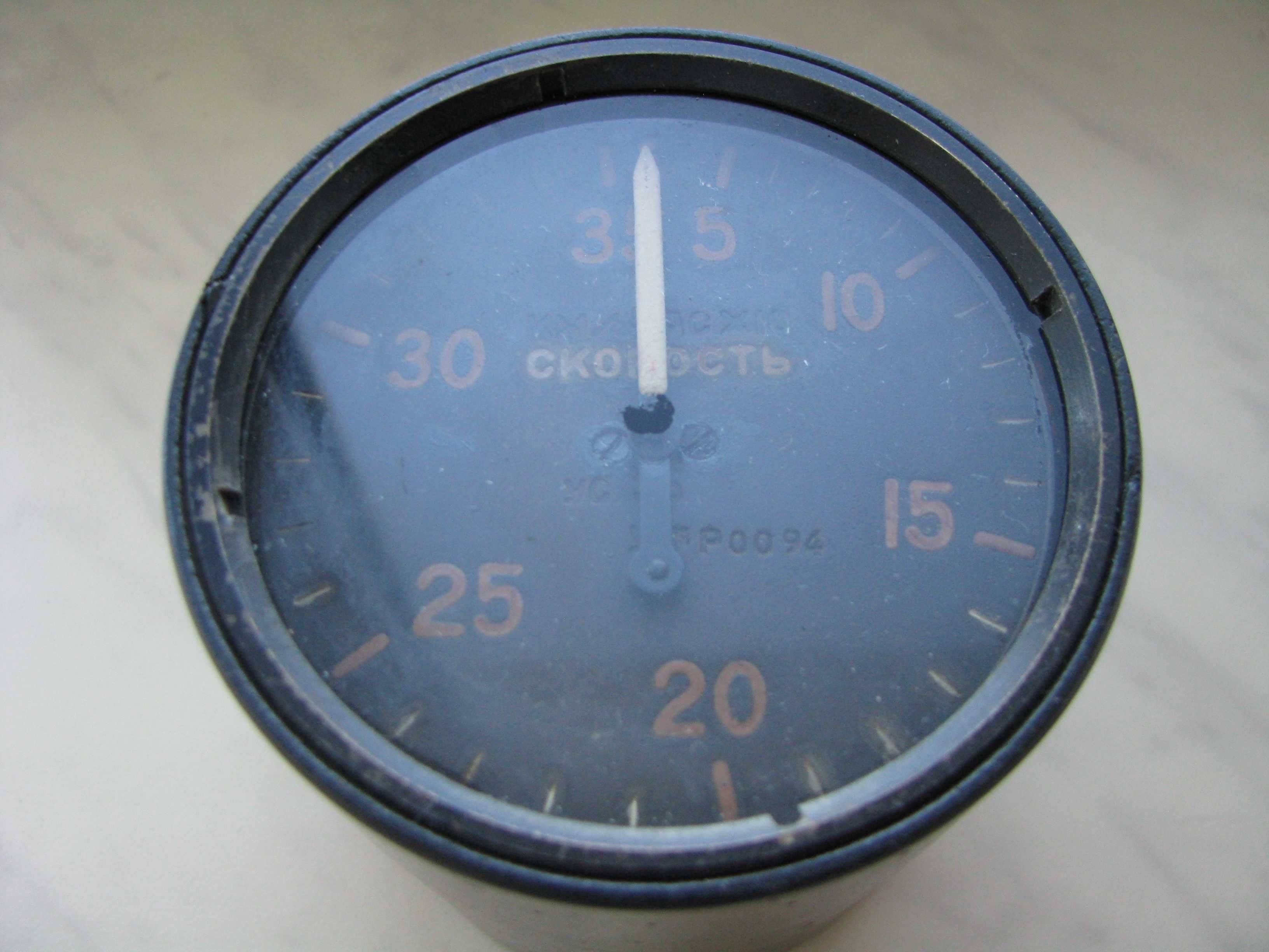 СССР Авиационные приборы  -манометр , термометр , указатель скорости