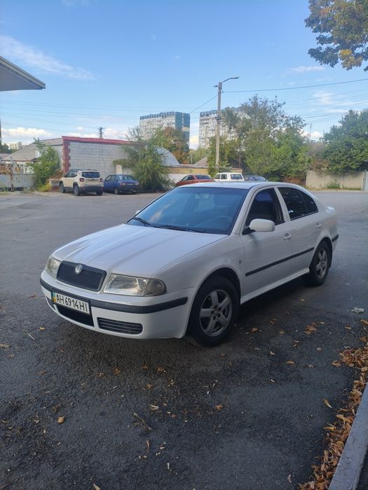 Skoda Octavia tour 1.6 mpi