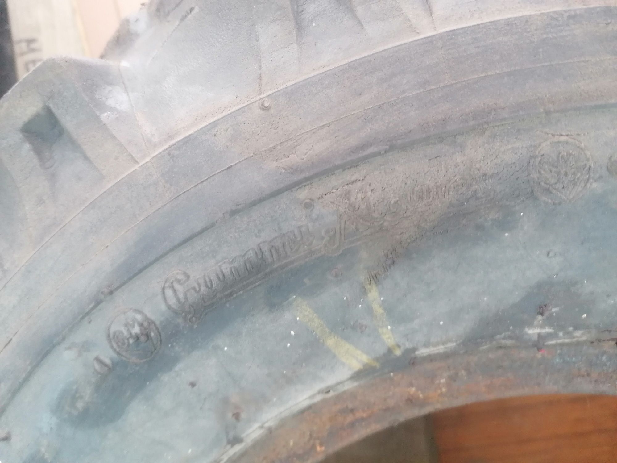 Opony 27x10-12  250 75 R12 do wózka widłowego 2szt pompowane