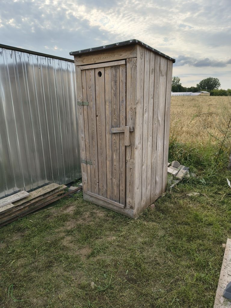 Kibelek na budowę (wc, szalet)