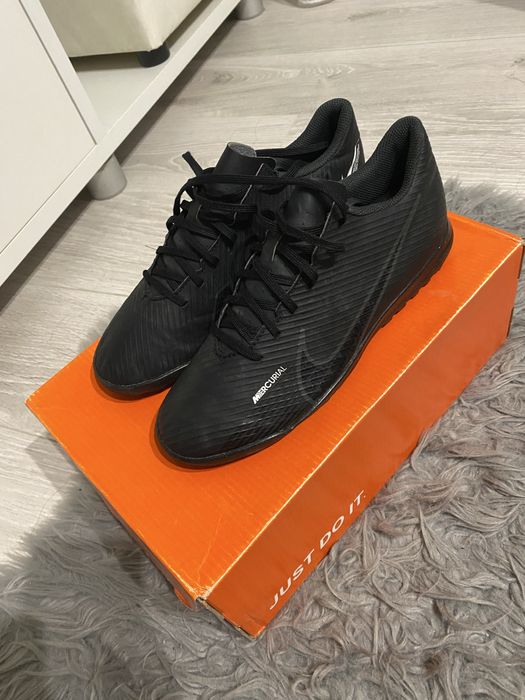 Сороконіжки Nike Air Zoom Mercurial Vapor 15 Academy TF