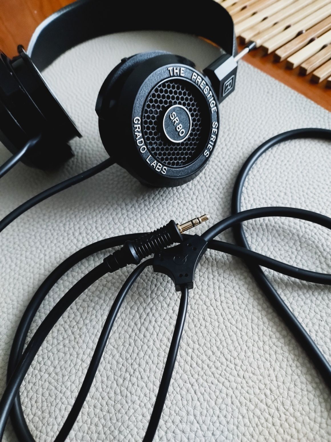 Słuchawki Grado same muszle SR80