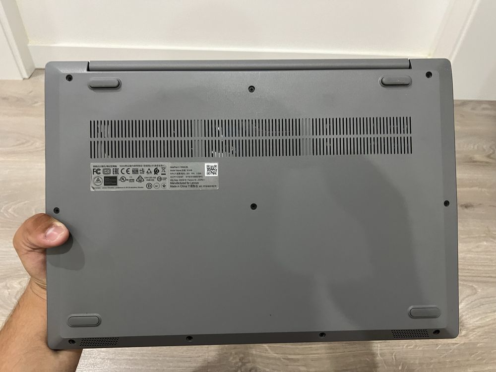 Lenovo IdeaPad3 15IML05