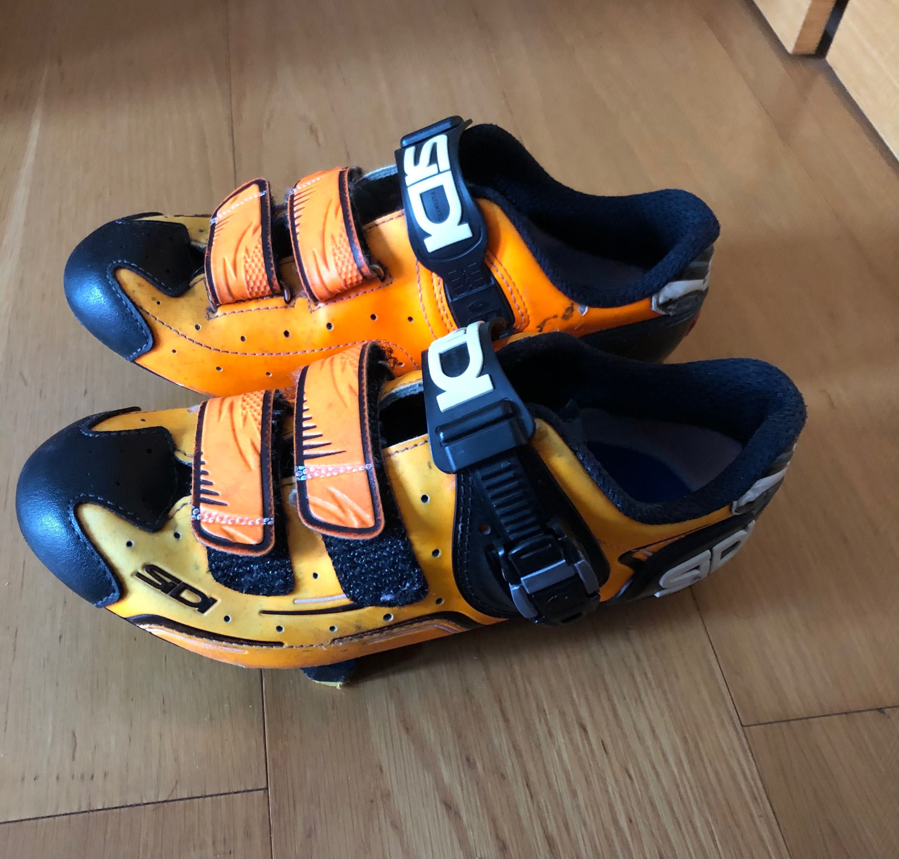 Sapato Sidi Level Orange Fluo Black