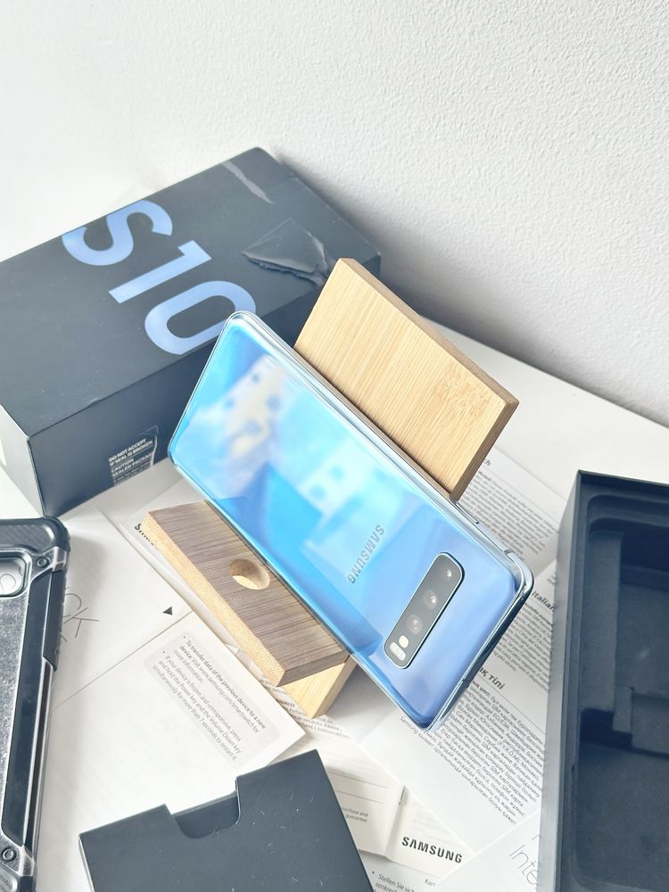 8/128Gb Samsung S10 Офіційний Відмінний стан!