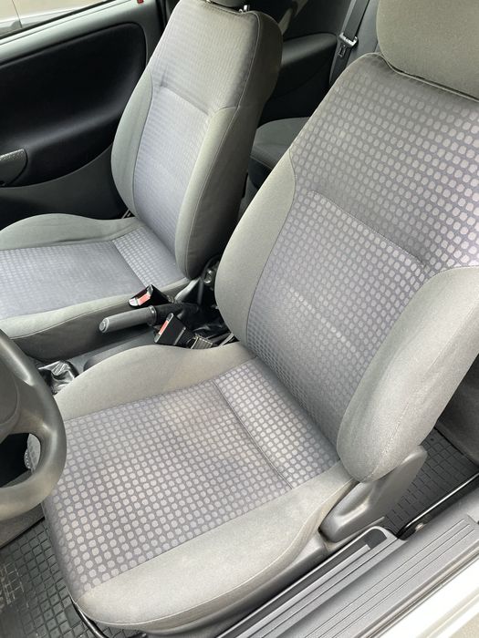 Opel Corsa C 2002 рік