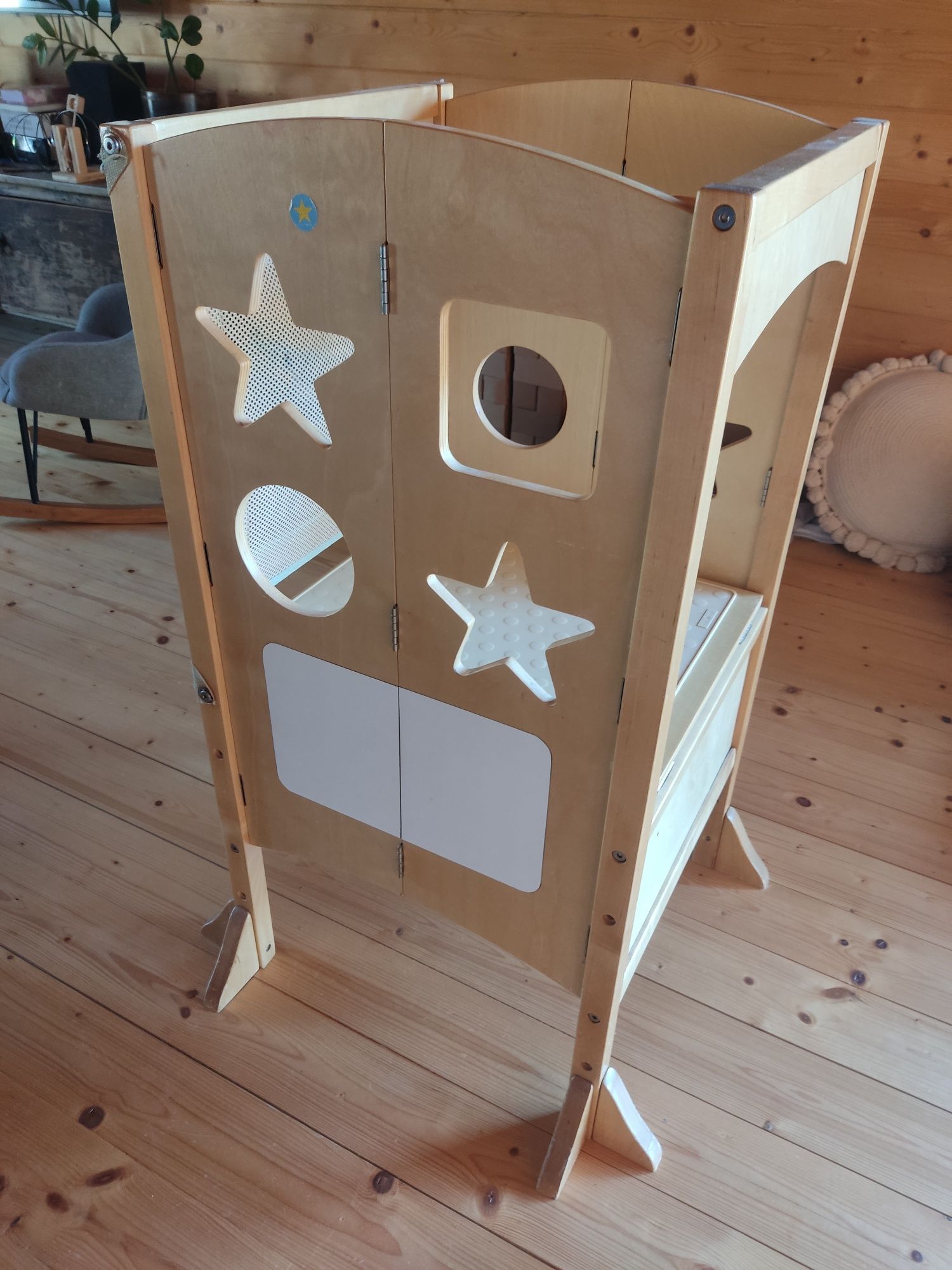 Torre de aprendizagem - Montessori