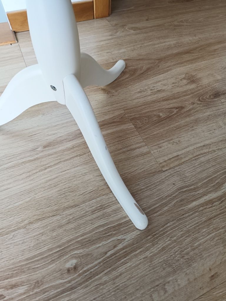 Mesa apoio em branco
