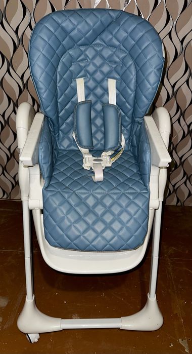 Стульчик для кормления Carrello Caramel