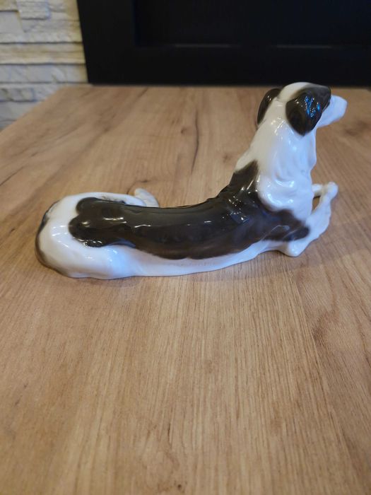 Rosenthal - piękna figurka charta proj. M Valentin , pies , porcelana