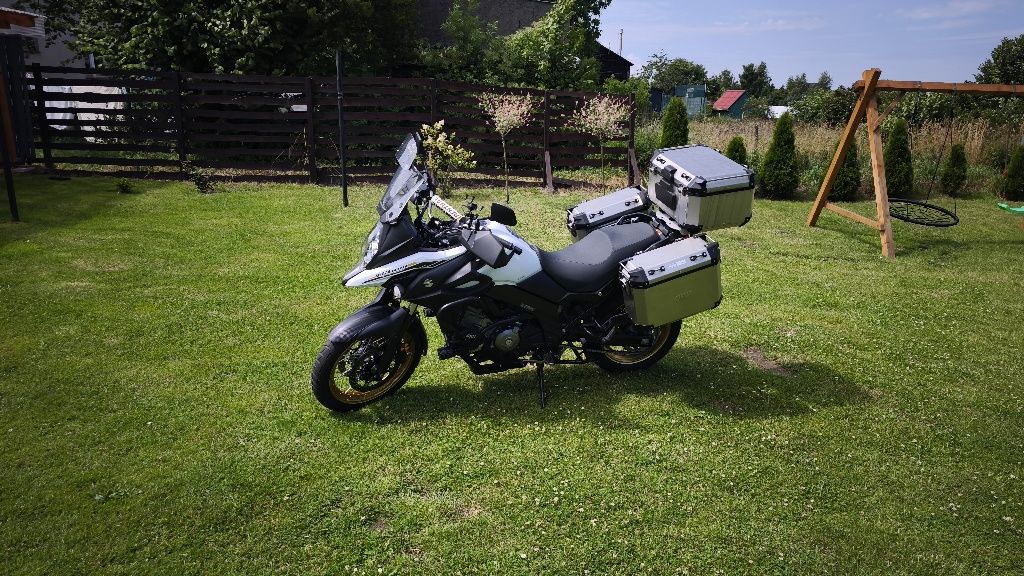 Suzuki v strom xt