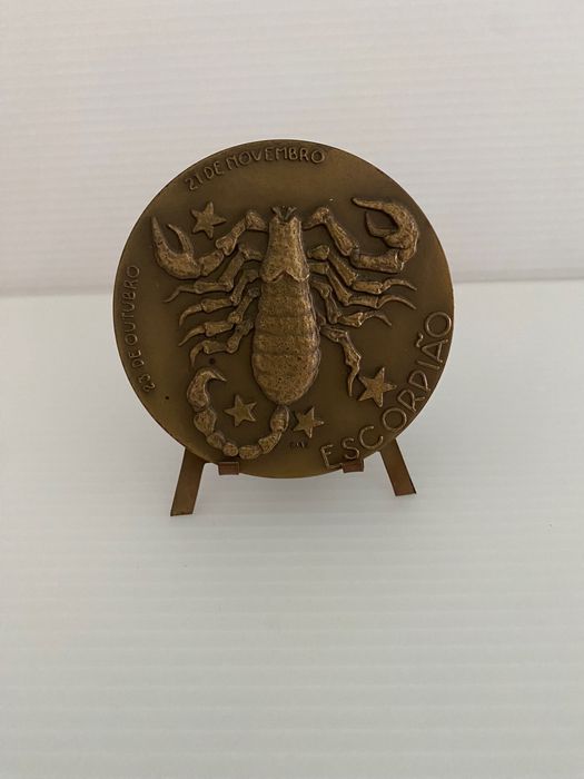 Medalhão em bronze - signos