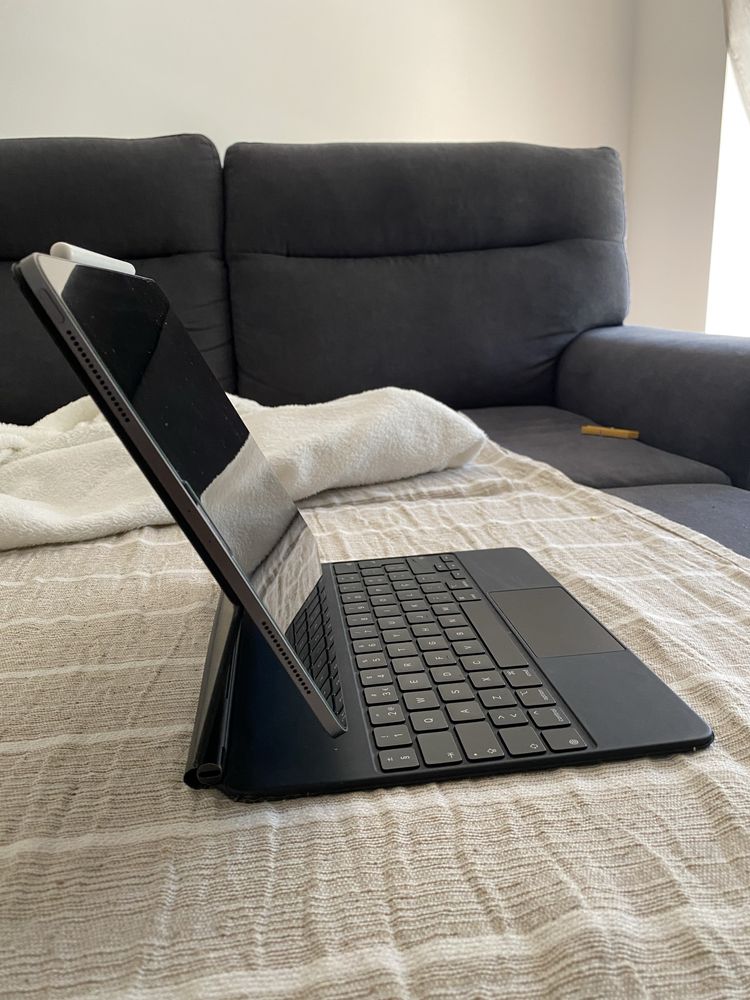 Vendo Ipad Pro 12.9 como novo com todos os acessorios