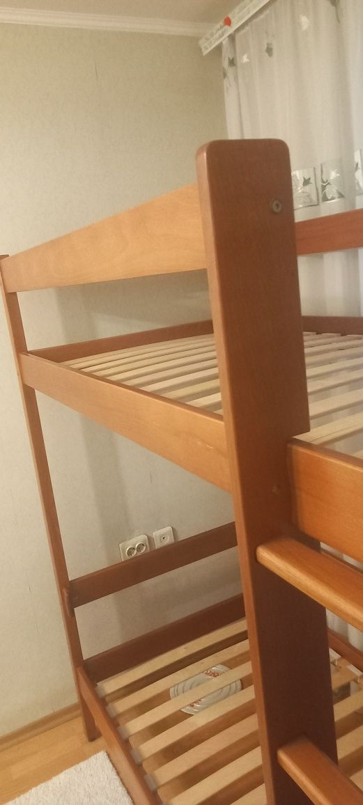 Двухэтажная кровать.  Двухъярусная кровать. Ліжко двохповерхове