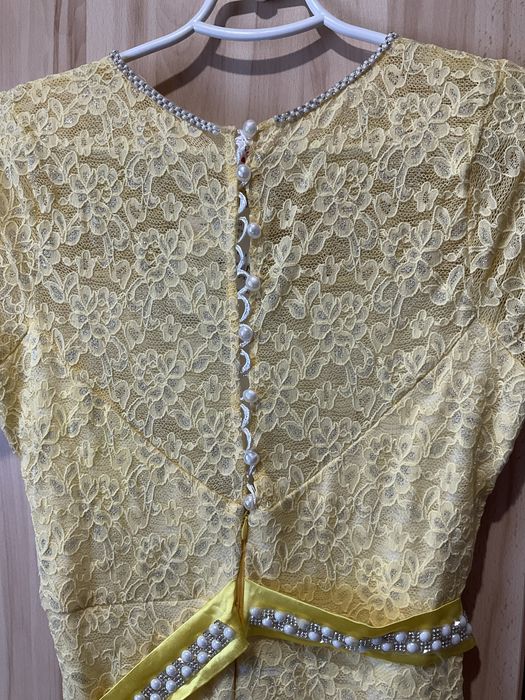 Платье нарядное. Очень нежное, круживное!