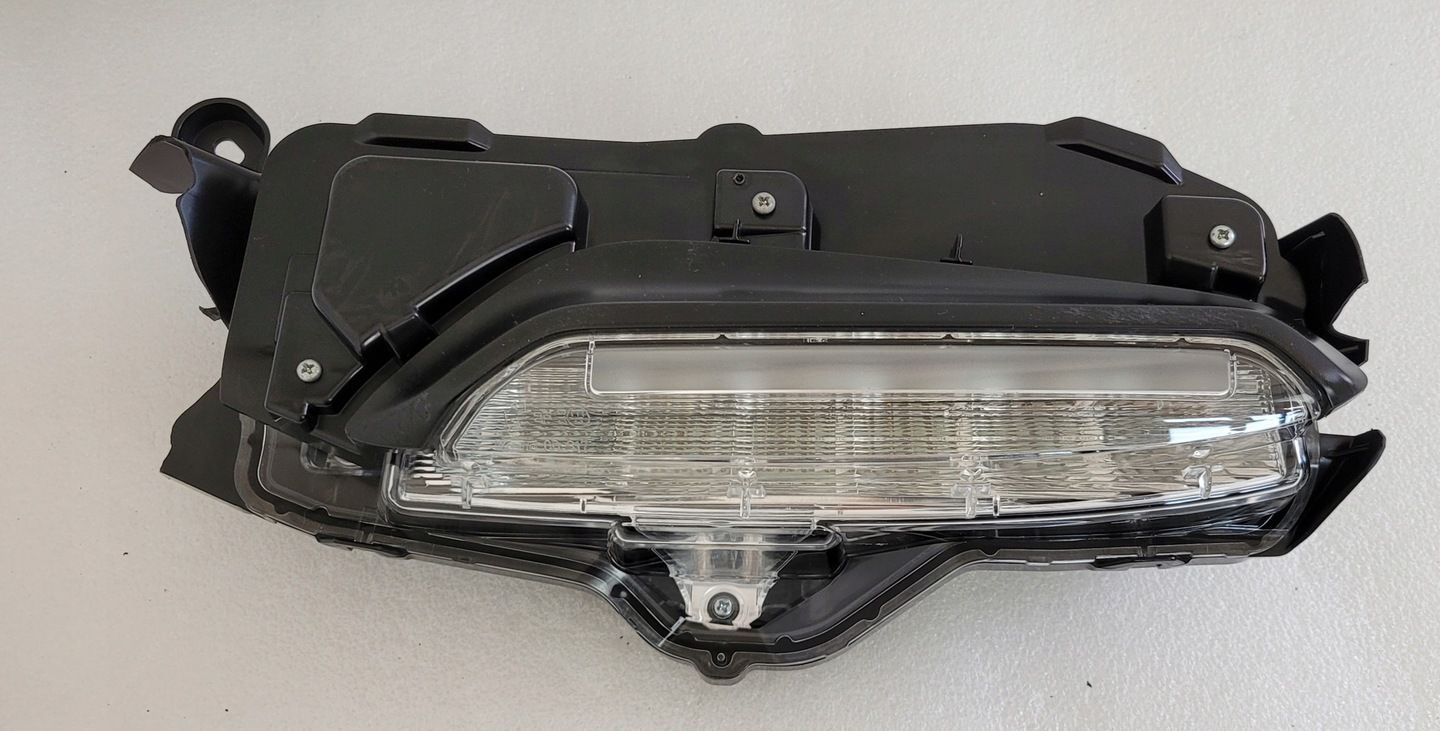 HALOGEN LEWY LED TOYOTA YARIS CROSS 2020- KOITO 0D-317