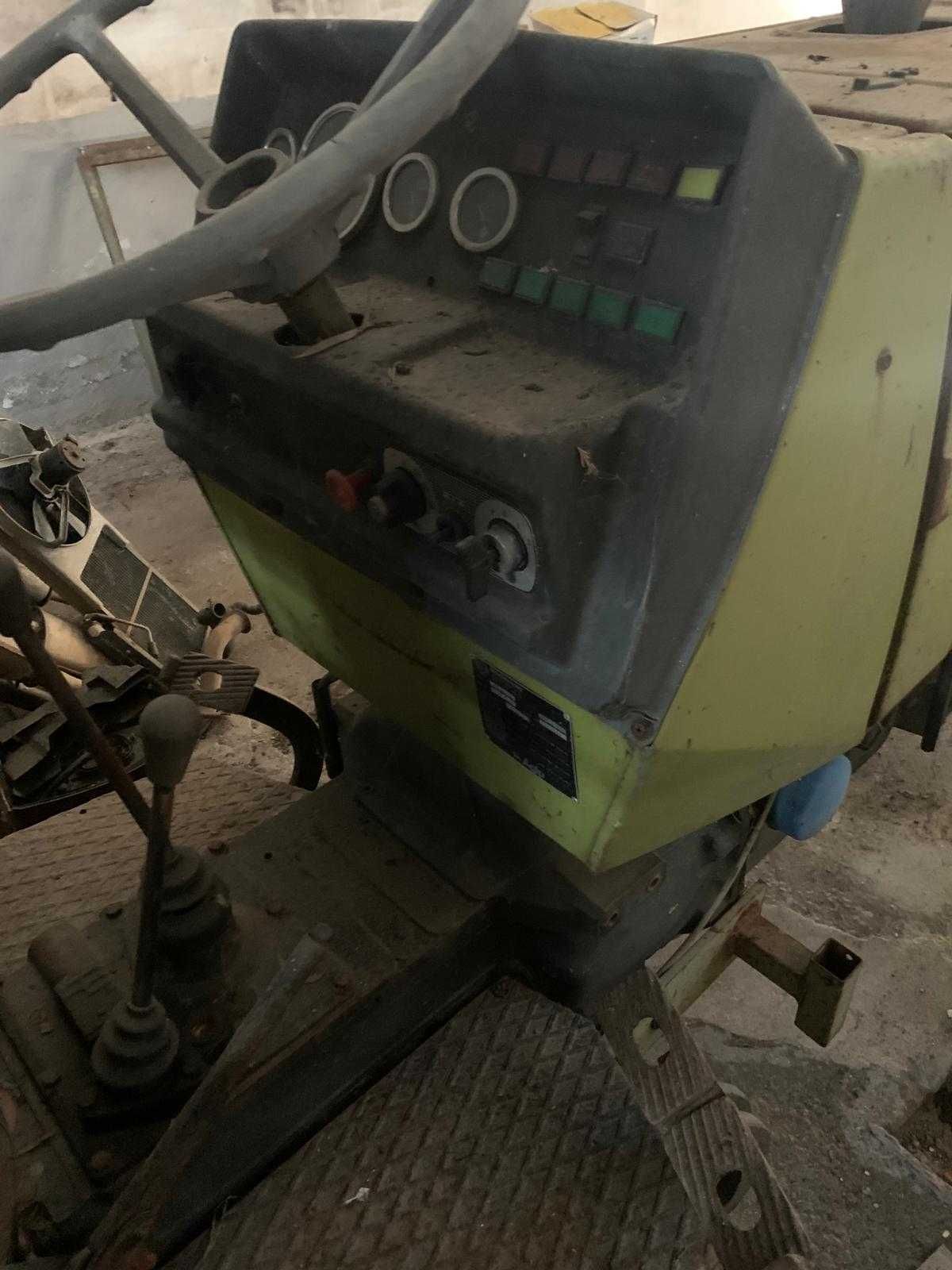 Tractor,  HURLIMANN - 70 CV