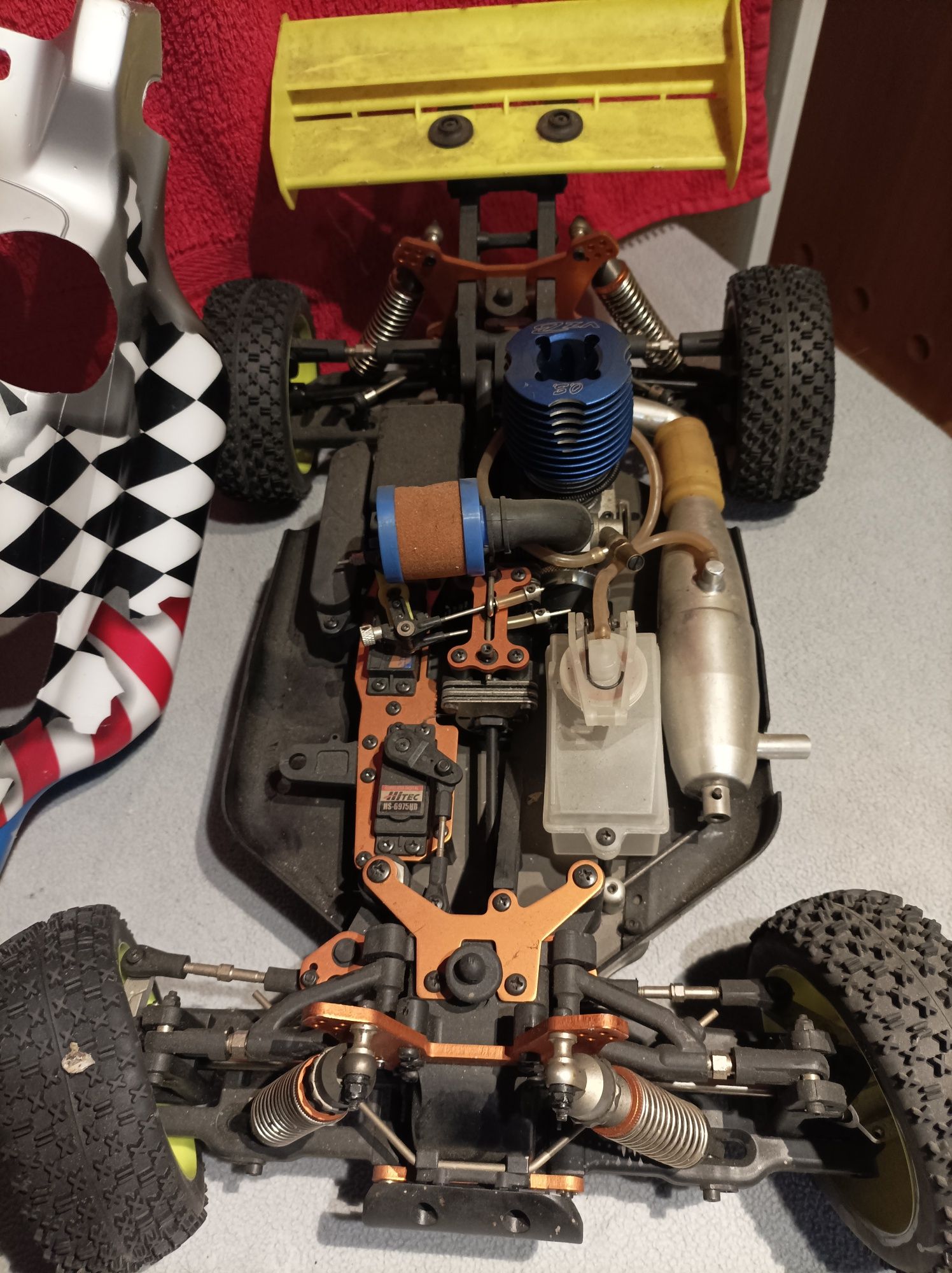 RC Nitro/Auto spalinowe.Solidny model!