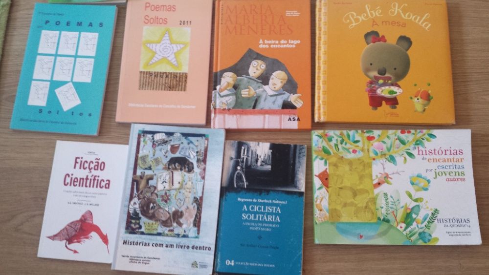 livros variados infantil e juvenil