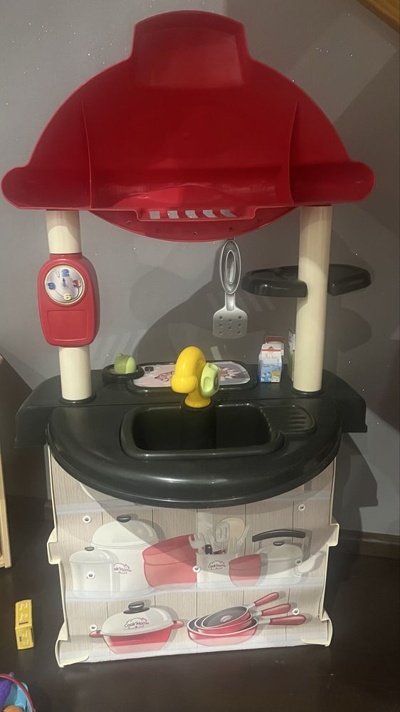 Cozinha de criança e acessorios