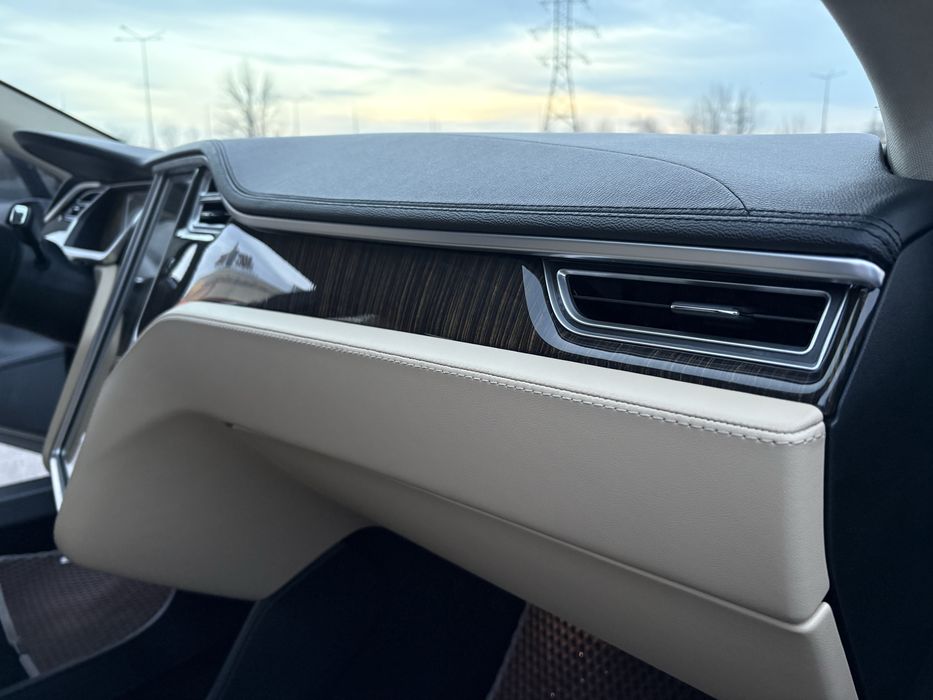 Продам Tesla model S