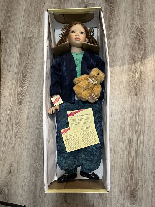 Lalka porcelanowa Orange Hariet 93 cm certyfikat.