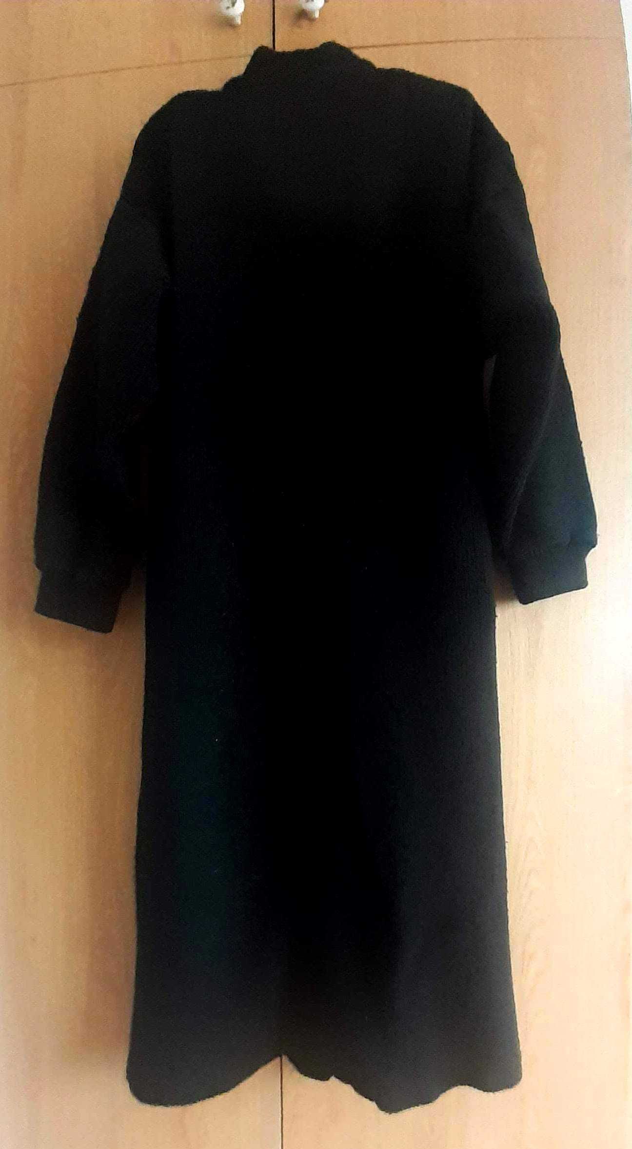 długi gruby płaszcz sweter r. M/L
