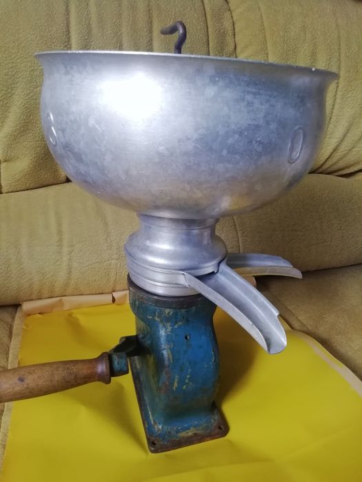 Запчасти на сепаратор молока, сливкоотделитель. ссср.