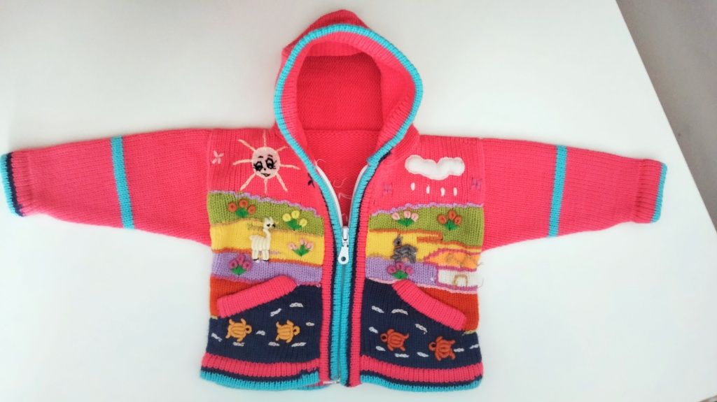 Sweterek handmade, szyty ręcznie, mięciutki, różowy, dziewczęcy, 68