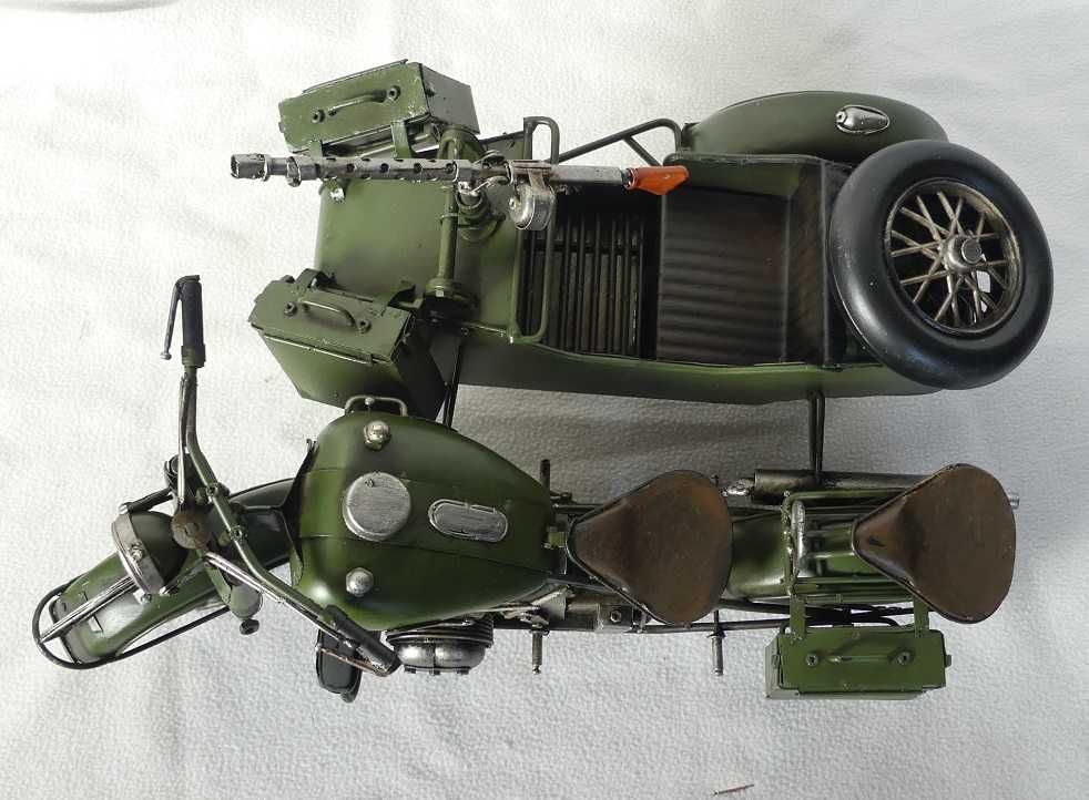 Duży Wojskowy MOTOR z koszem pojazd RETRO ruchome koła 38cm karabin