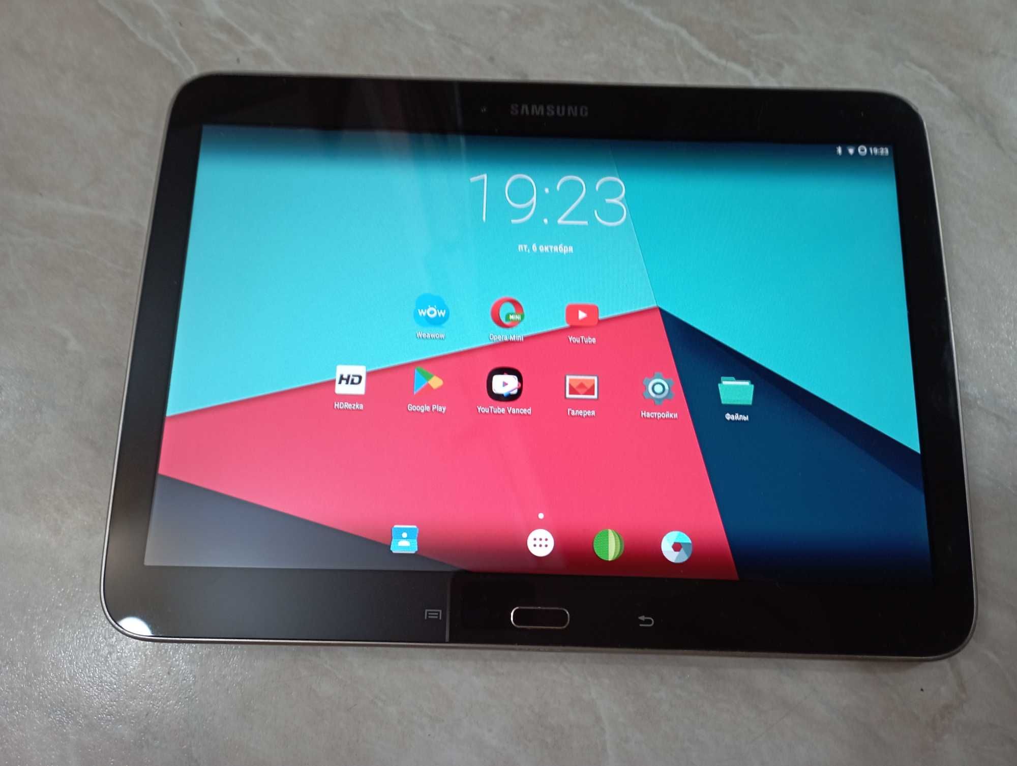 Планшет Samsung Galaxy Tab 3 GT-P5210 10.1" 16Gb