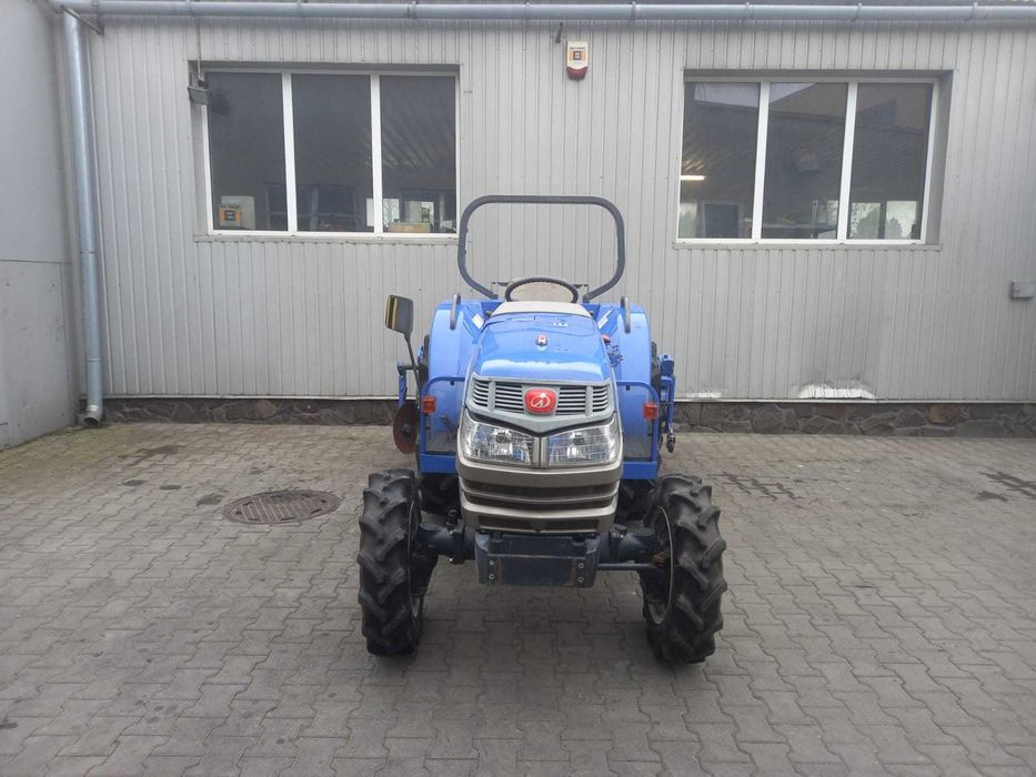 Japoński traktorek Iseki GEAS AT 27 z glebogryzarką 4x4 27 KM Rewers