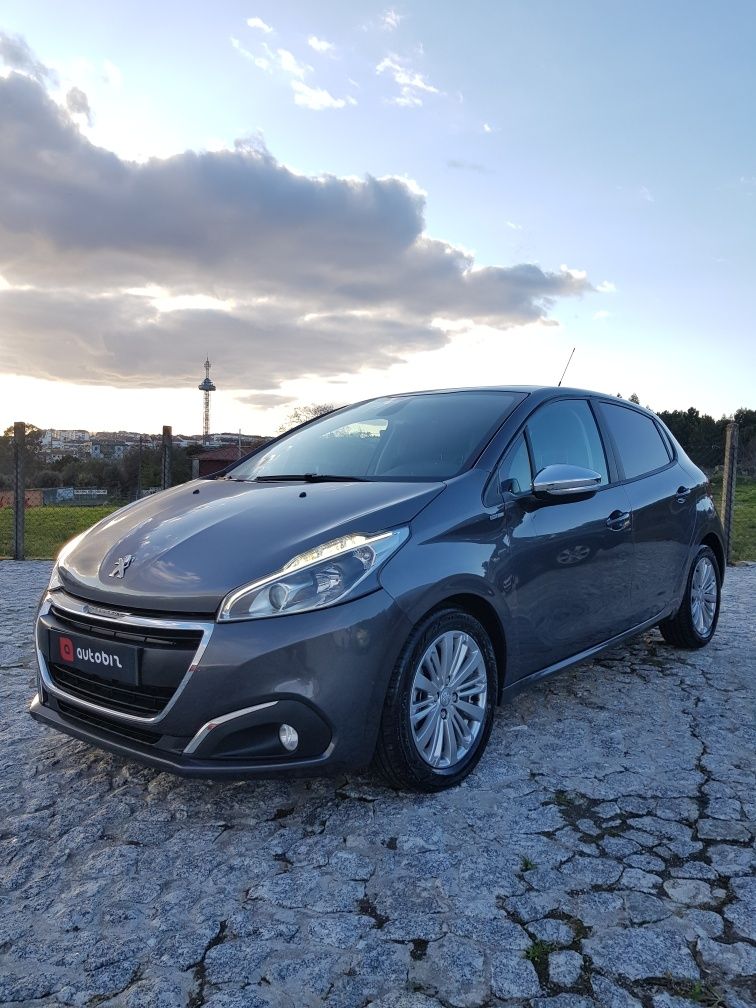 Peugeot 208 BlueHdi Style