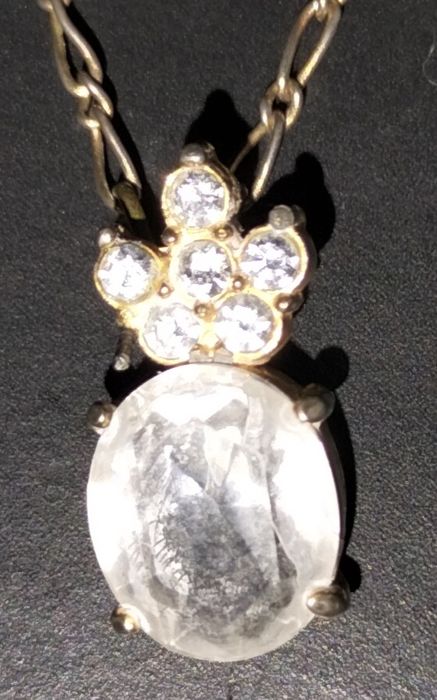 Fio Dourado com Pendente