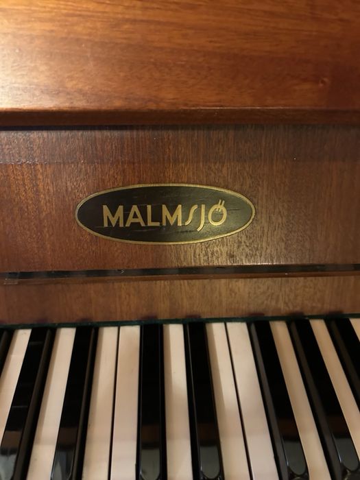 Szwedzkie pianino Malmsjo