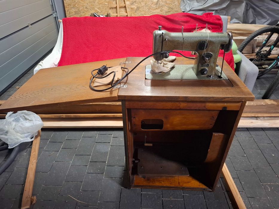 Maszyna Łucznik kl.86 rok 1960.