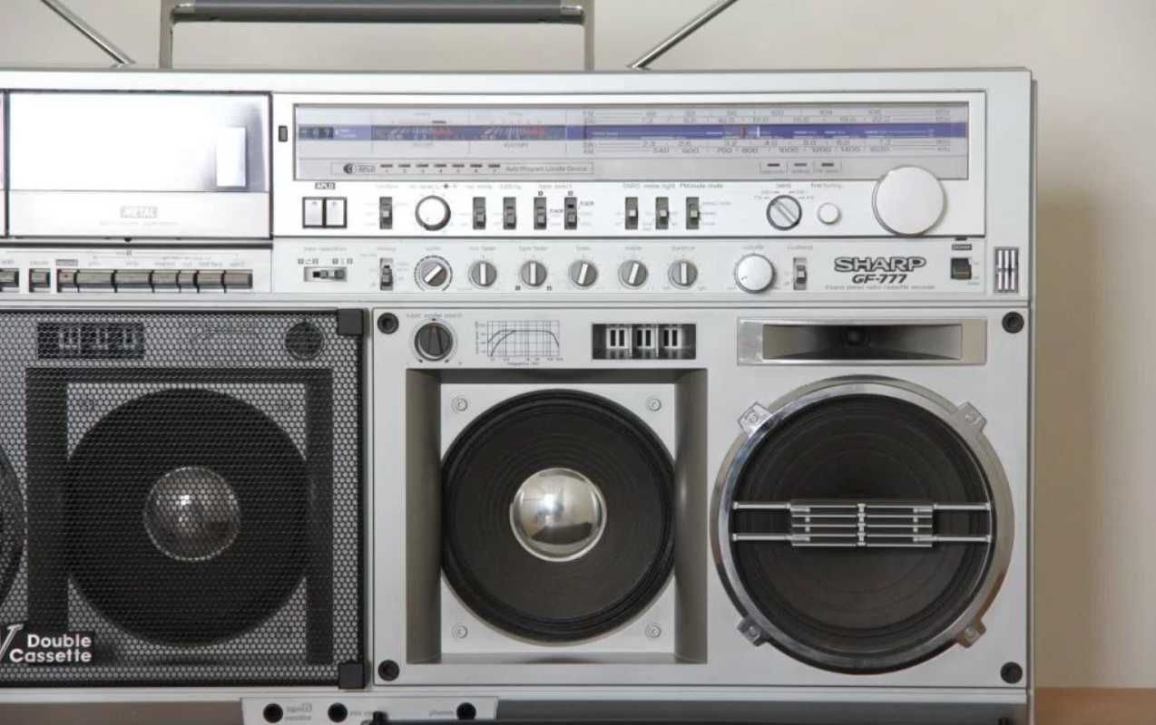 Sharp GF 777 boombox