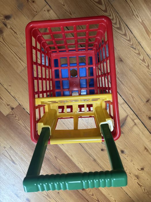 wózek sklepowy na zakupy