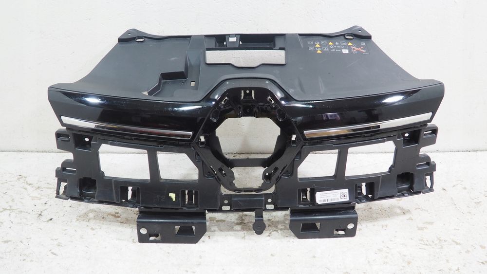renault megane e tech wzmocnienie grilla 620321520r