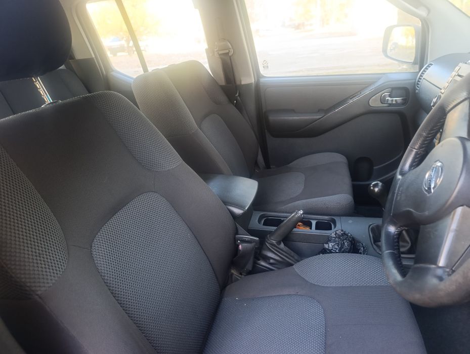 Продам нісанн нава