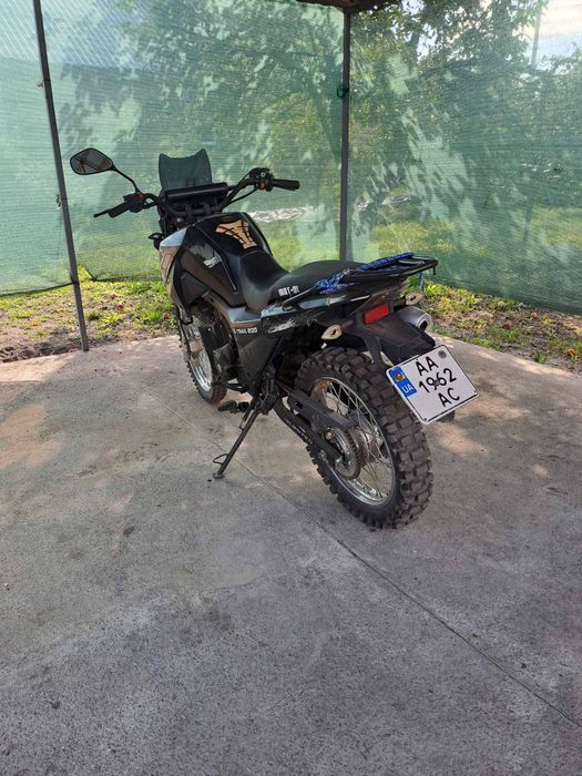 Продам шенерай 200