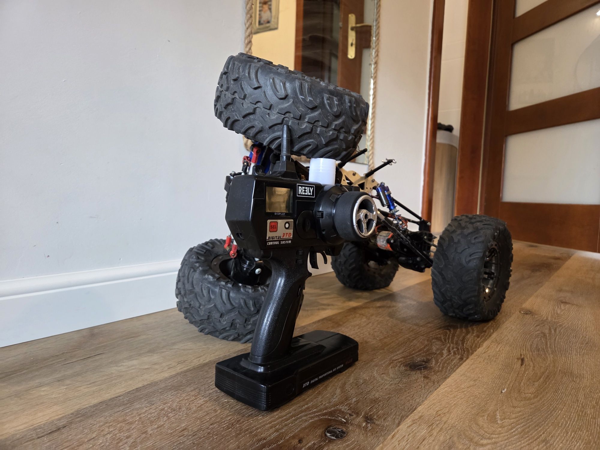 Model zdalnie sterowany Trial RC CRAWLER Clodbuster w stylu Bully  MOA