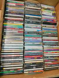 Аудио-CD (компакт-диски) Фирменные лицензионные MP-3 кассеты подставка