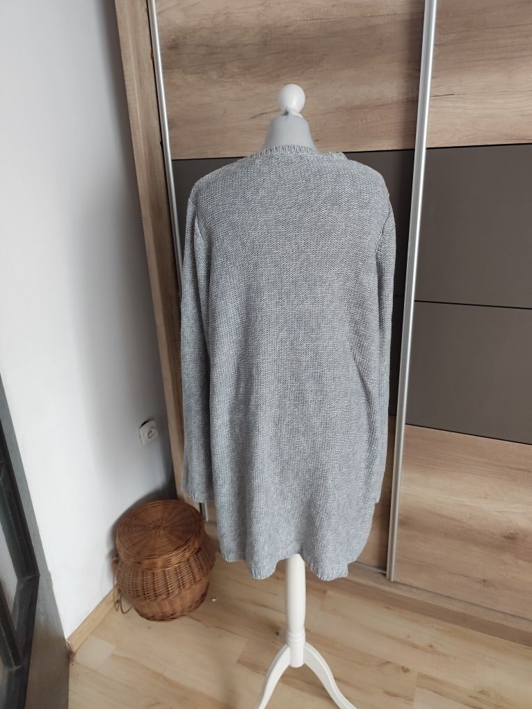 Szary długi sweter r 50