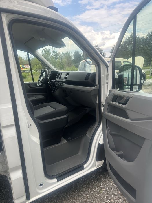 Volkswagen Crafter 2,0 140koni 2019r z winda