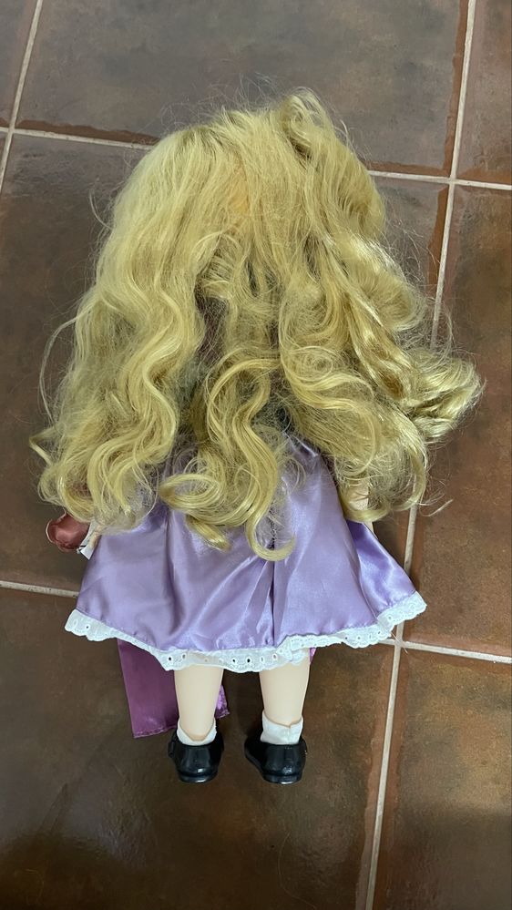 Boneca Rapunzel grande- Disney
