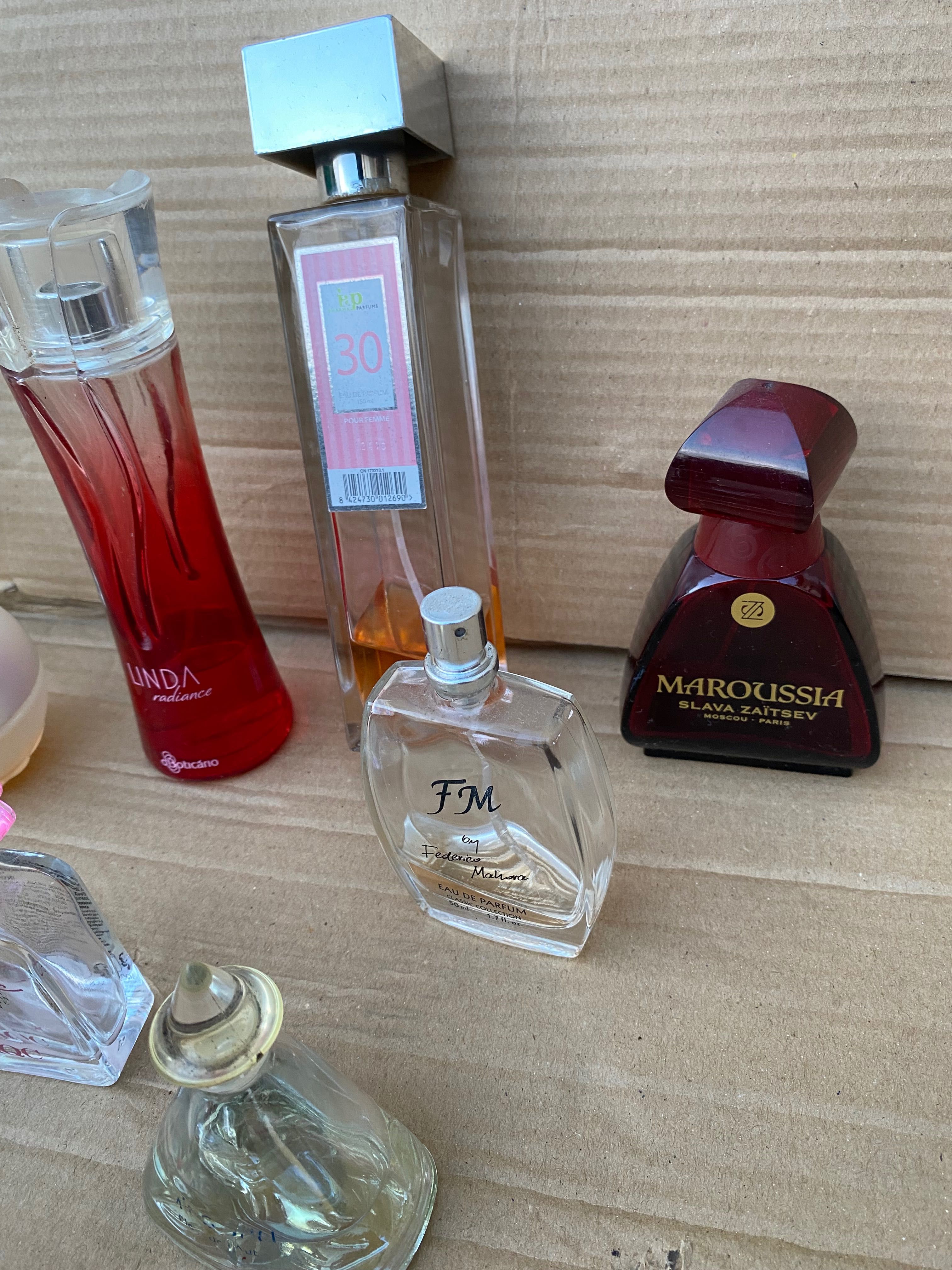 10 frascos de perfume usados para coleção