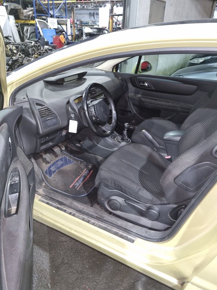 Citroën C4 Coupé 2.0 HDi de 2006 para peças